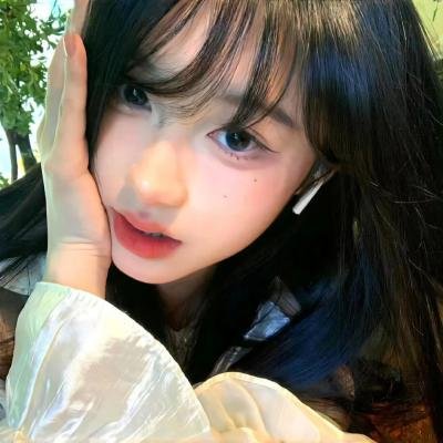 他的模样